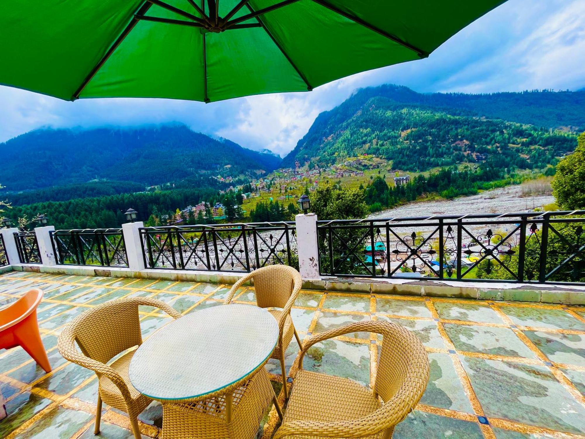 Hotel Hollywood Vibes #Riverview #Premium Rooms #Prime Location #Most Awarded #Parking #Top Rated #Open Terrace #Lawn #Best Selling Hotel In Manali Kültér fotó