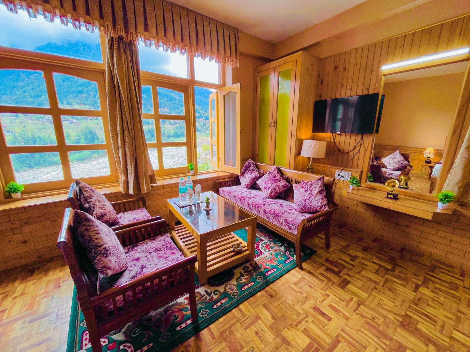Hotel Hollywood Vibes #Riverview #Premium Rooms #Prime Location #Most Awarded #Parking #Top Rated #Open Terrace #Lawn #Best Selling Hotel In Manali Kültér fotó