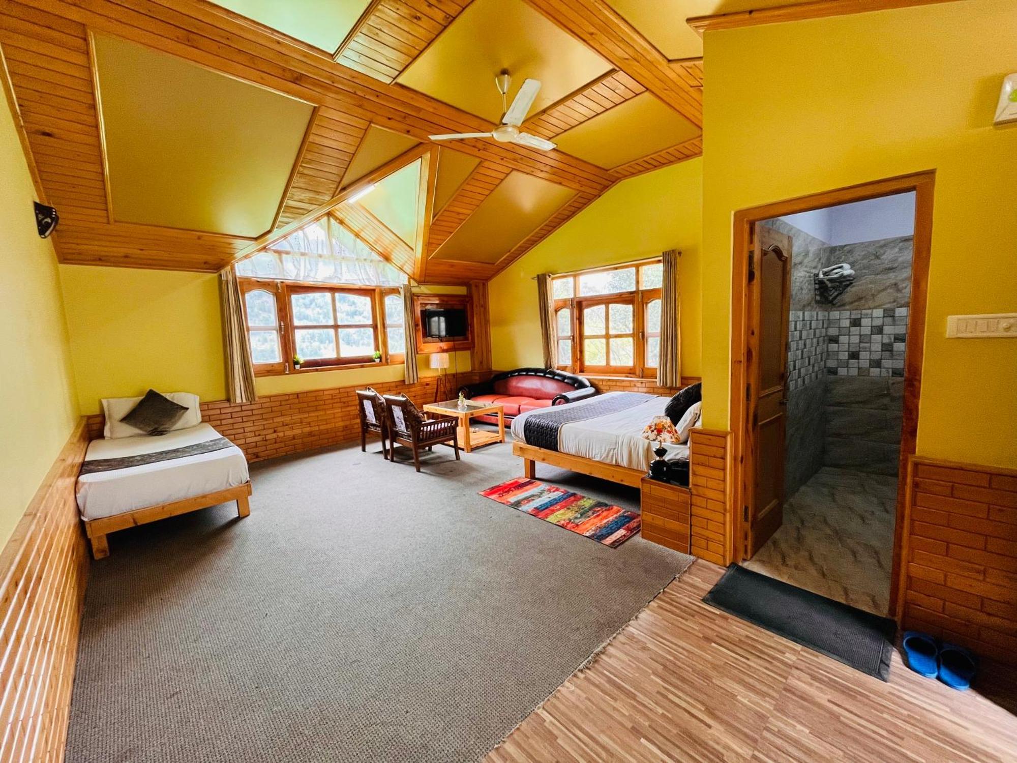 Hotel Hollywood Vibes #Riverview #Premium Rooms #Prime Location #Most Awarded #Parking #Top Rated #Open Terrace #Lawn #Best Selling Hotel In Manali Kültér fotó