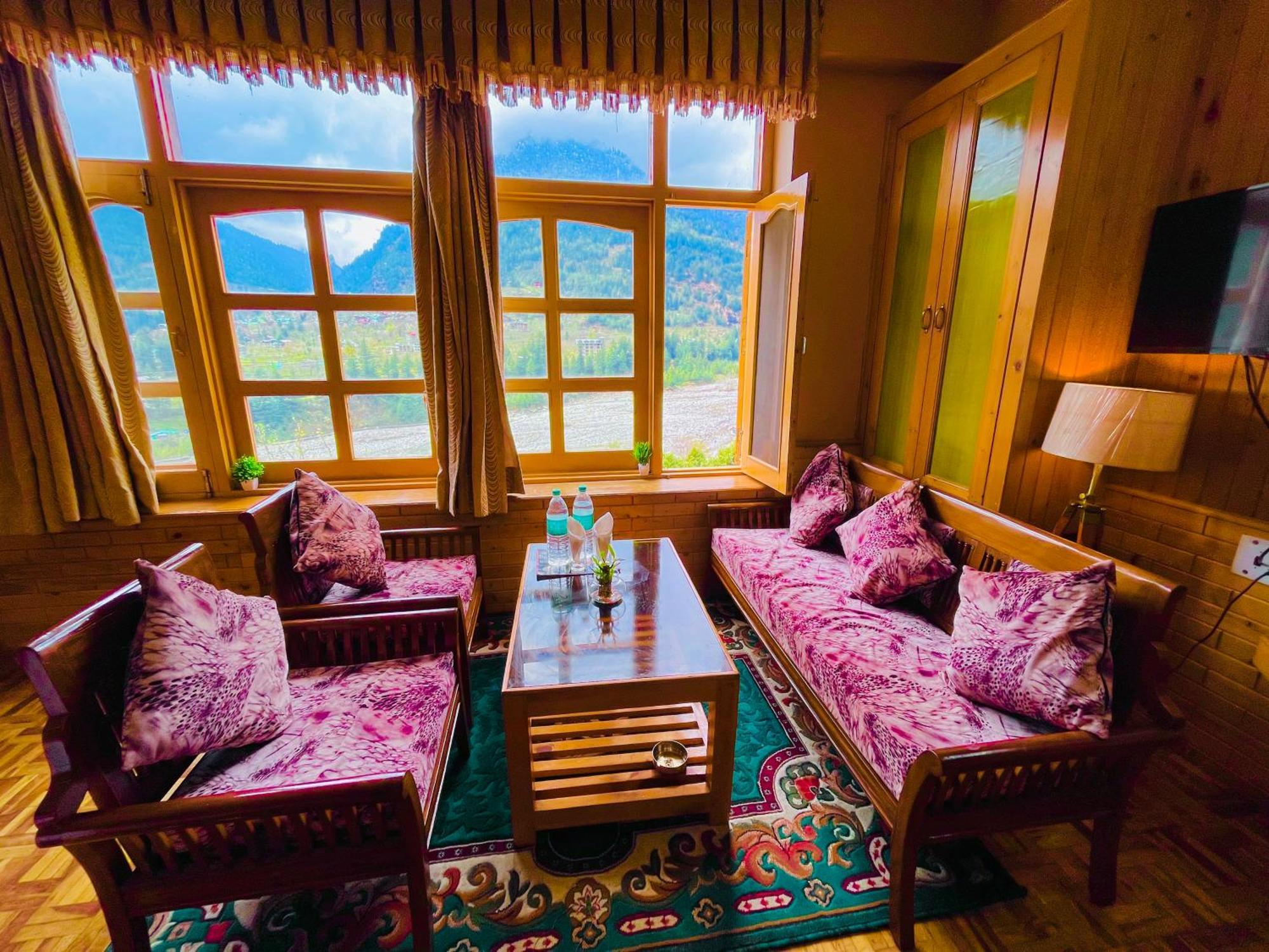 Hotel Hollywood Vibes #Riverview #Premium Rooms #Prime Location #Most Awarded #Parking #Top Rated #Open Terrace #Lawn #Best Selling Hotel In Manali Kültér fotó