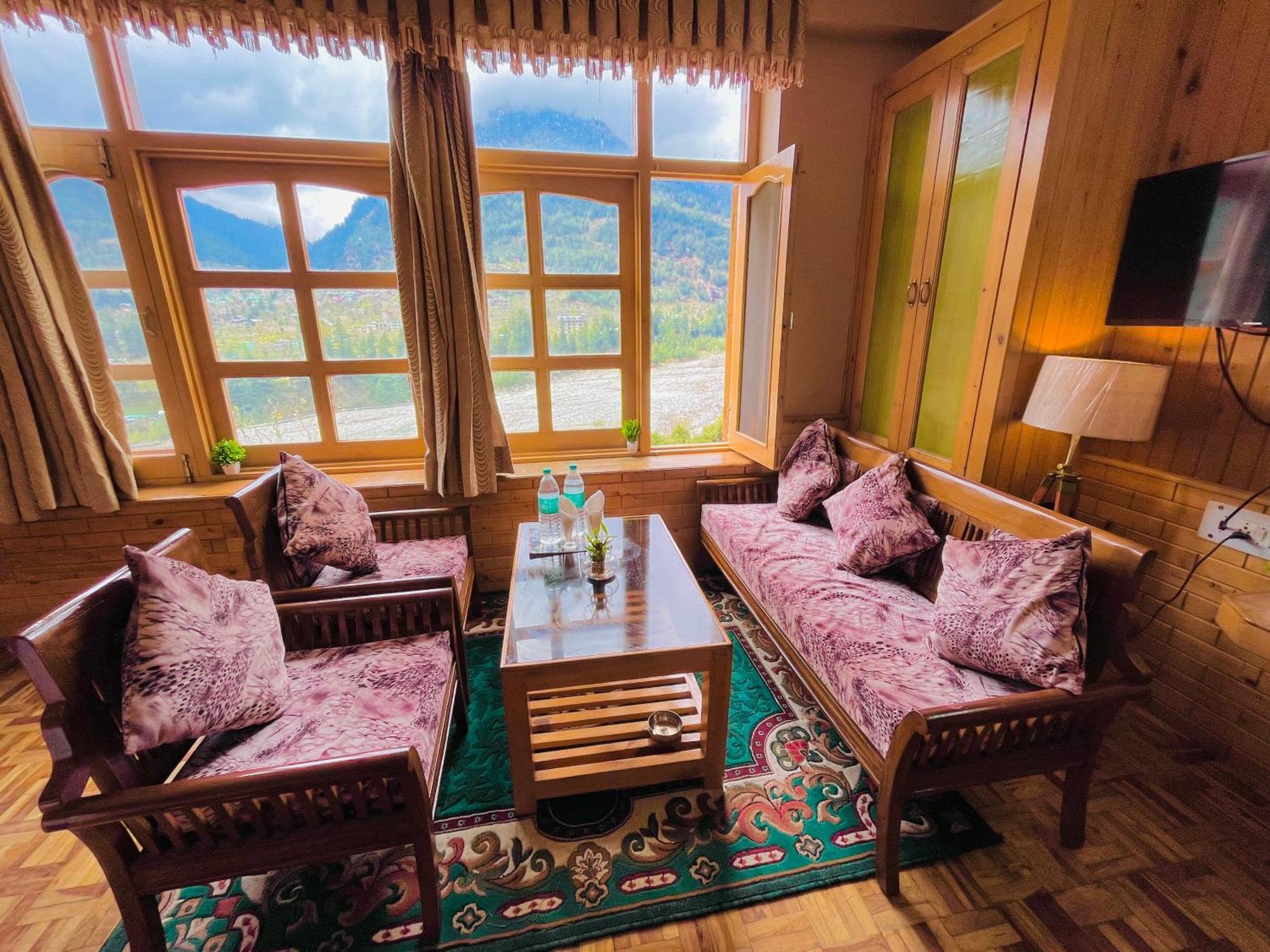 Hotel Hollywood Vibes #Riverview #Premium Rooms #Prime Location #Most Awarded #Parking #Top Rated #Open Terrace #Lawn #Best Selling Hotel In Manali Kültér fotó