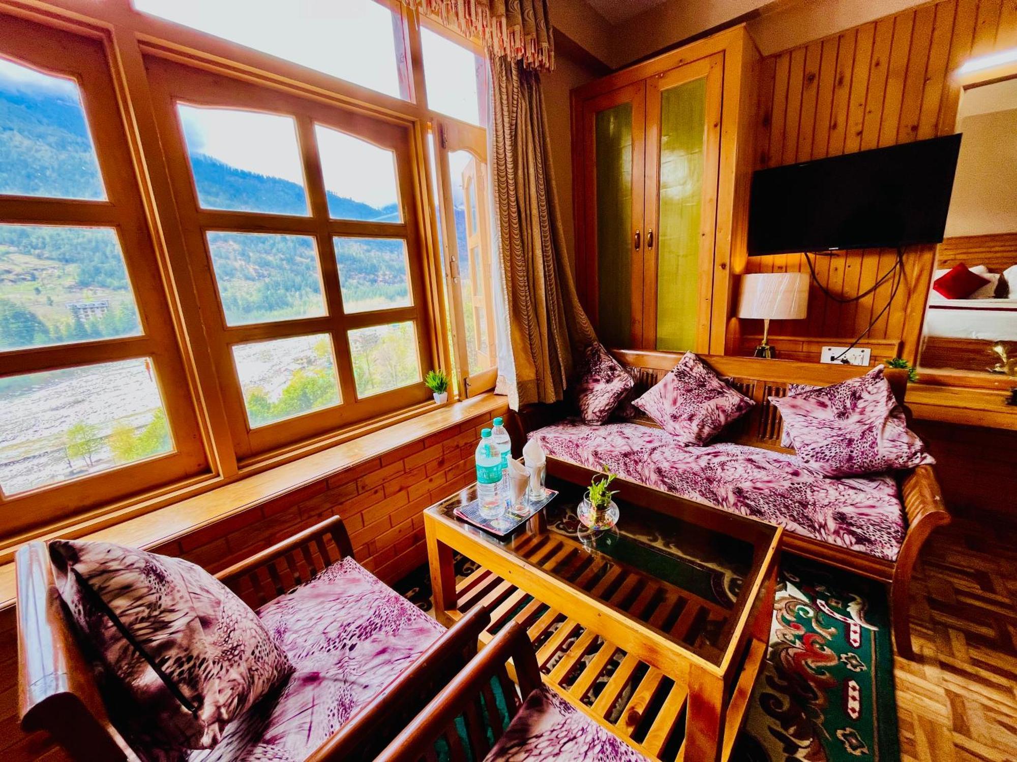 Hotel Hollywood Vibes #Riverview #Premium Rooms #Prime Location #Most Awarded #Parking #Top Rated #Open Terrace #Lawn #Best Selling Hotel In Manali Kültér fotó