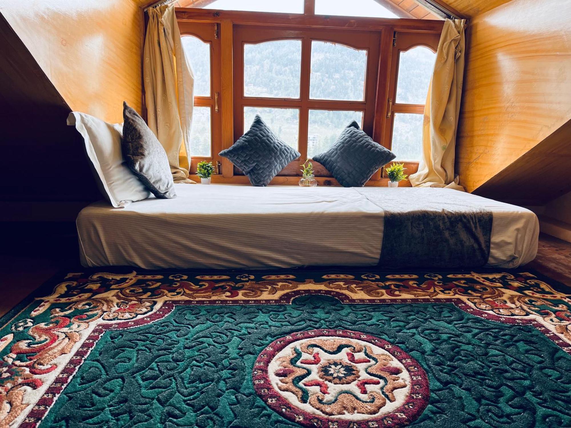 Hotel Hollywood Vibes #Riverview #Premium Rooms #Prime Location #Most Awarded #Parking #Top Rated #Open Terrace #Lawn #Best Selling Hotel In Manali Kültér fotó