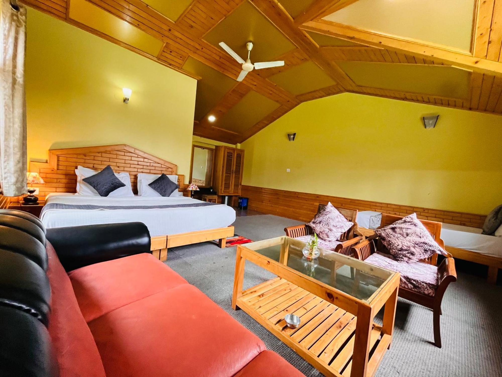 Hotel Hollywood Vibes #Riverview #Premium Rooms #Prime Location #Most Awarded #Parking #Top Rated #Open Terrace #Lawn #Best Selling Hotel In Manali Kültér fotó
