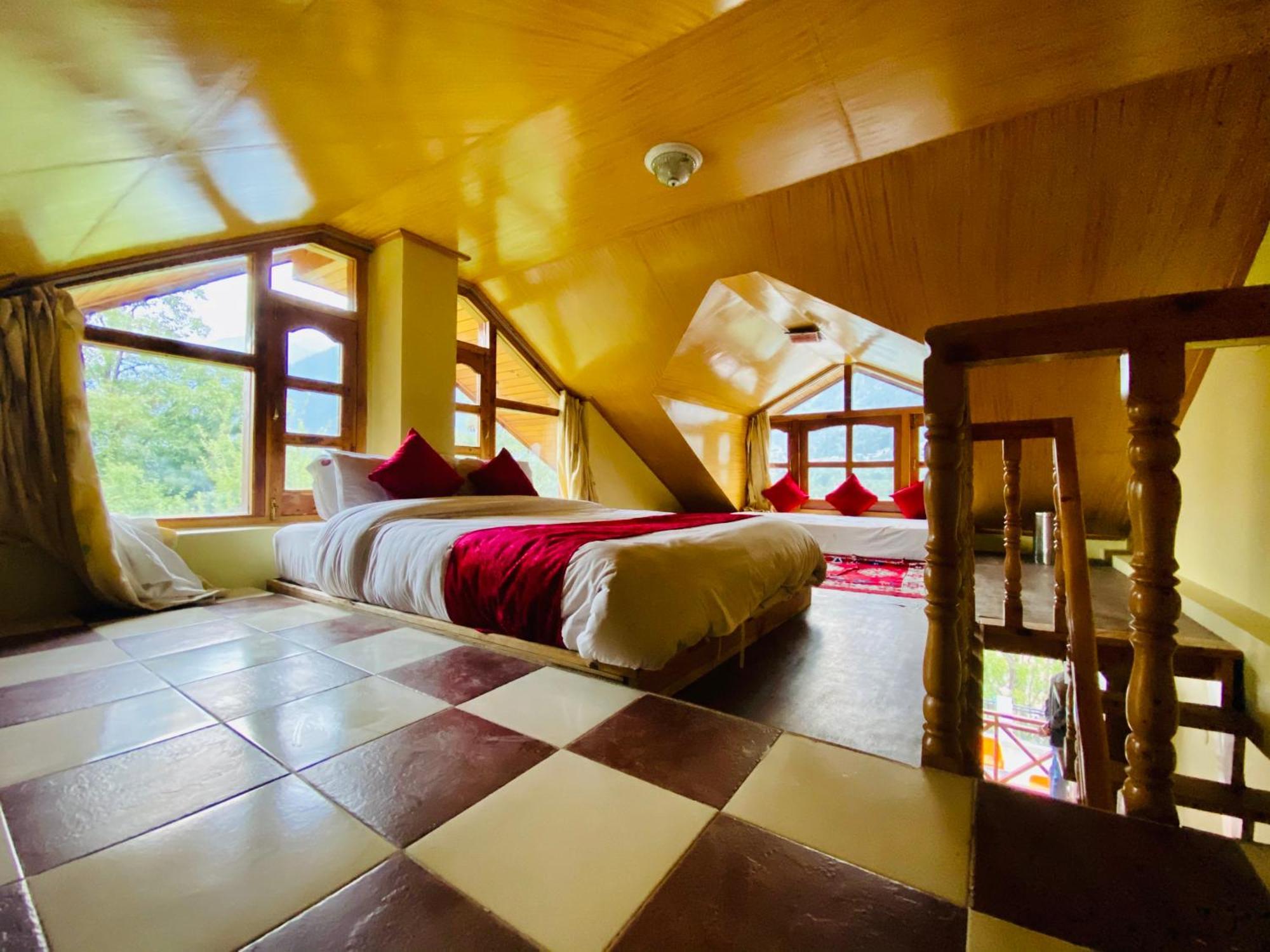 Hotel Hollywood Vibes #Riverview #Premium Rooms #Prime Location #Most Awarded #Parking #Top Rated #Open Terrace #Lawn #Best Selling Hotel In Manali Kültér fotó